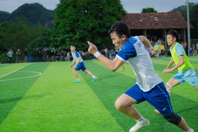面对不同风